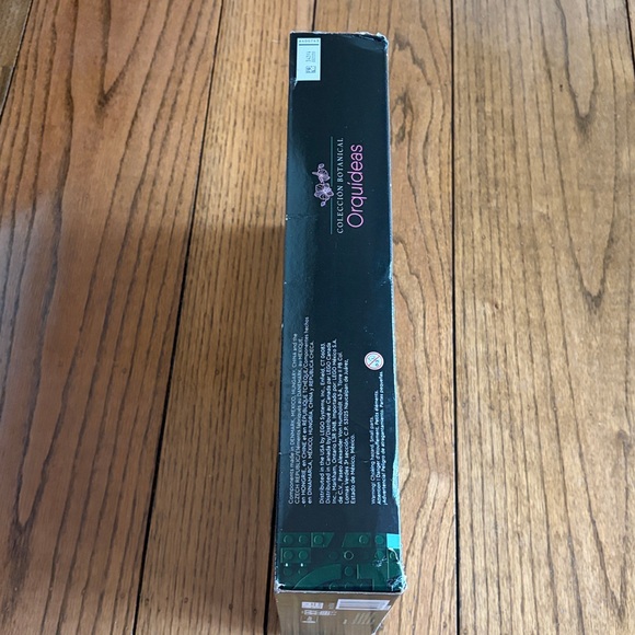 Lego Collection Botanique Orchid Building Set - White and Green - Picture 6 of 9